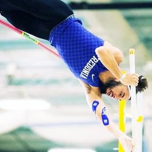 Meet your Posher, Gustavo